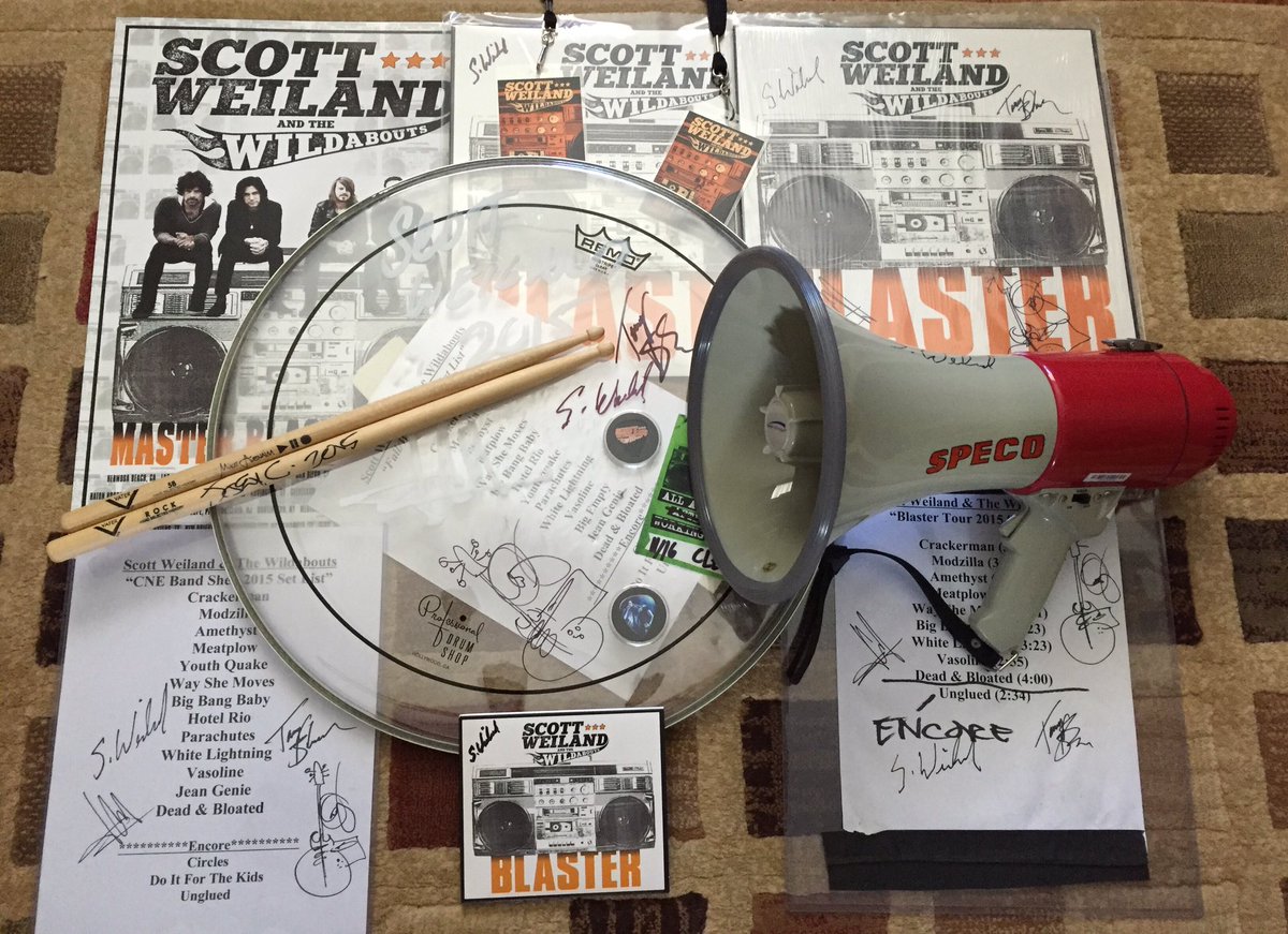 kevtoronto77's tweet photo. @thescottweiland And The Wildabouts collection, including the final megaphone that Scott used on Dec 1st. RIP Scott https://t.co/j3AaCYEyru
