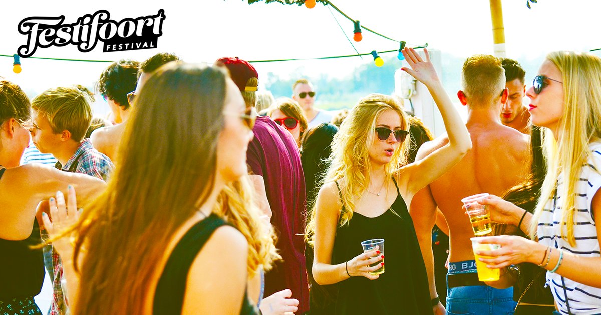 Niets leuker dan met al je vrienden naar een festival gaan. Scoor vandaag je groepsticket: 6 voor de prijs van 5!