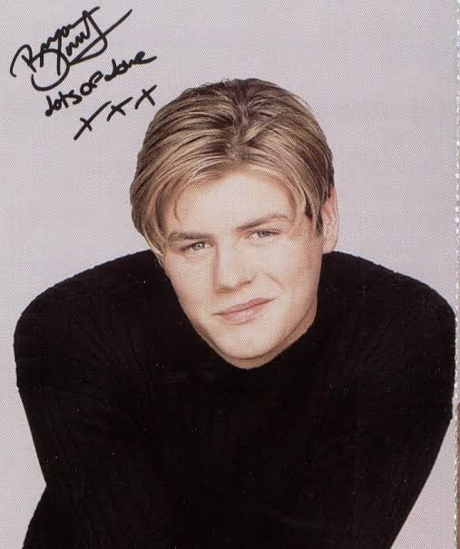 ShaneFilanIndia's tweet photo. The funnyman! @BrianMcFadden Humor us sometime! 💞😍😘💕💓💗💋✨ #AutographSeries #WestlifeWednesdayTreat! https://t.co/hZXVbyBb4h