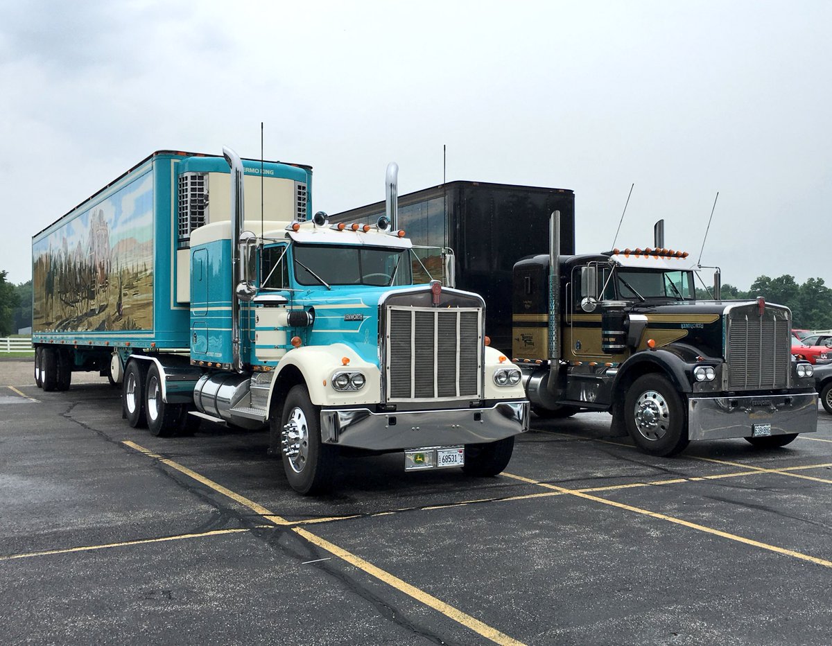 TheBanditRun's tweet image. Another snowman rig showed up here for lunch #BR16