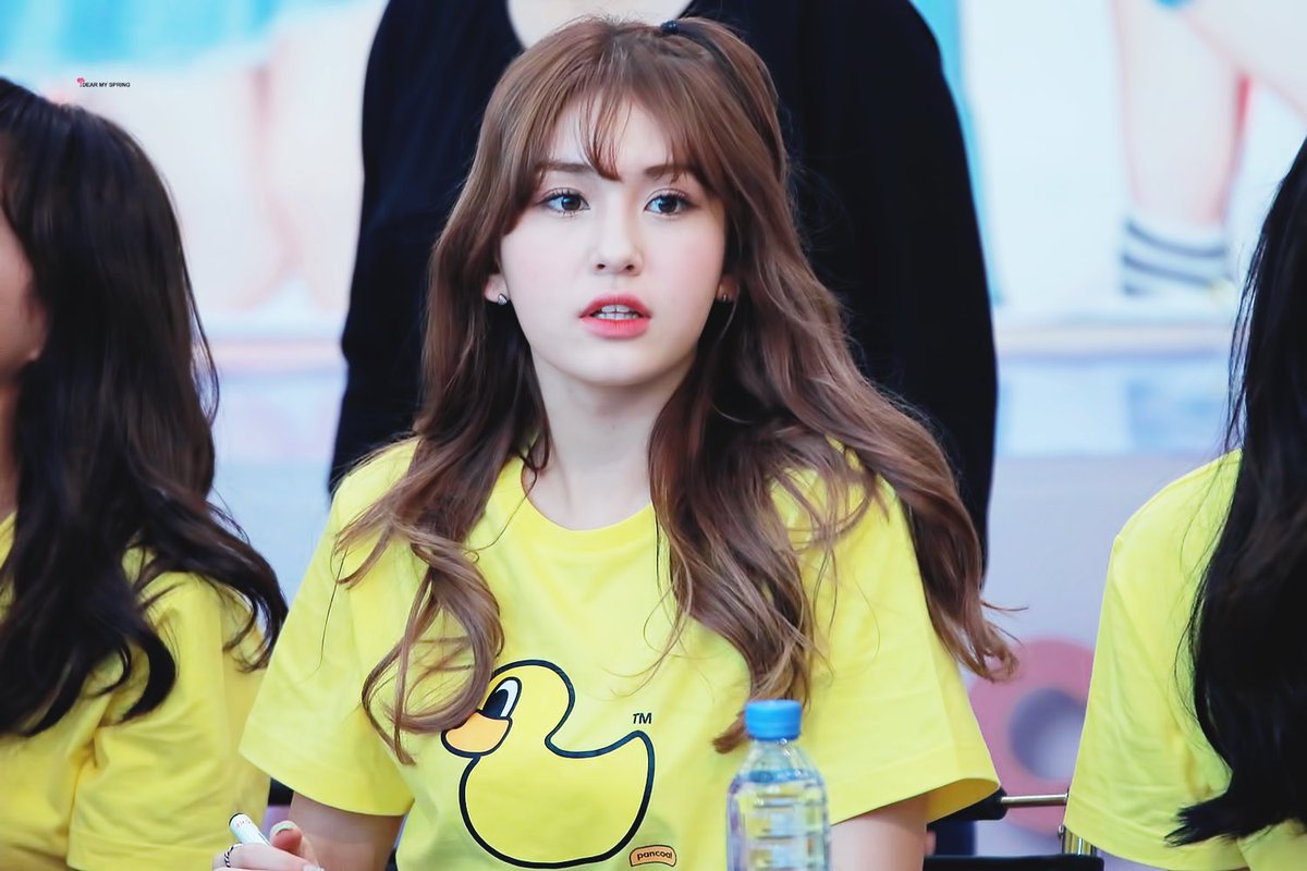 dear_my0309's tweet photo. [PIC] 160513 영등포 팬싸인회 #소미
🐤🐤

https://t.co/UK3hDoMXhs
https://t.co/QH7KOyFVaO

#IOI #아이오아이 #전소미 https://t.co/sIpKQYGyQj