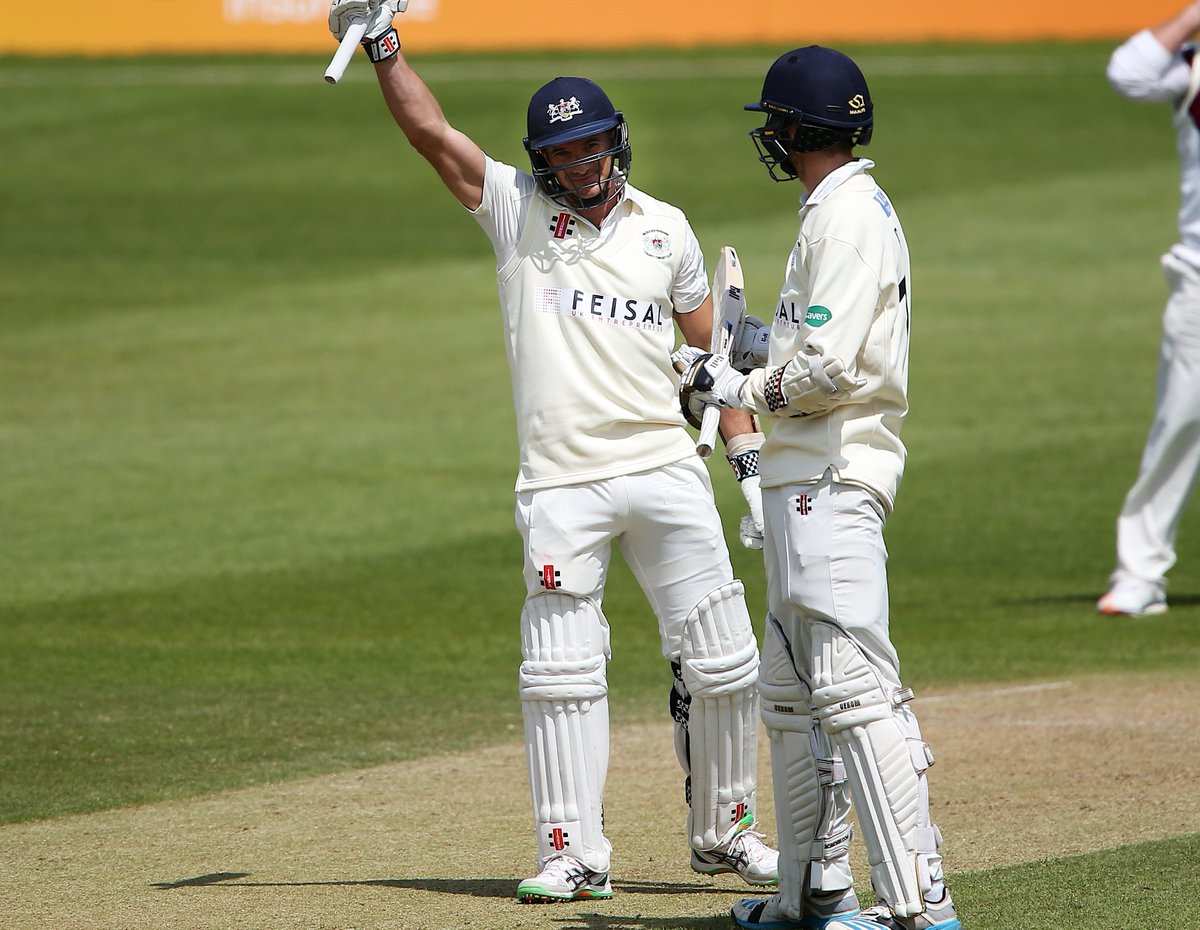Gloucestershire Cricket 🏆 (@gloscricket) on Twitter photo VICTORY!!! <a href="/maxyklinger/">michael klinger</a> hits a 6 for the win and also makes his 100! What a match, what a partnership! #GoGlos VICTORY!!! <a href="/maxyklinger/">michael klinger</a> hits a 6 for the win and also makes his 100! What a match, what a partnership! #GoGlos