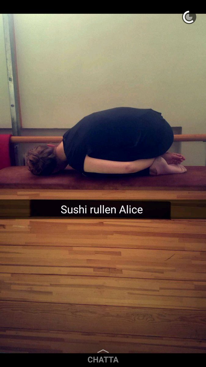Alice tweet media