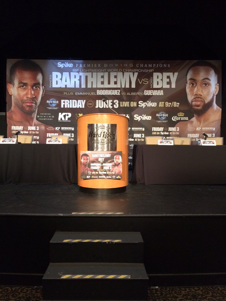 MayweatherPromo's tweet image. Check out our Facebook page for live coverage of Barthelemy vs Bey Press Conference in just a few minutes!
