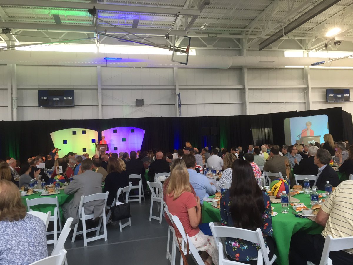 ChartwellAgency's tweet photo. Pumped to be @gorockford annual mtg at new UW Health Sports Factory. Amazing facility! #reclaimingfirst https://t.co/GjjF8mJRhd