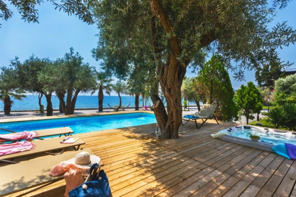 Isn't it beautiful? 😎 🏊 #Villas in #Sicily with pool amazing #beautifuldestinations #travel bit.ly/1THTibh