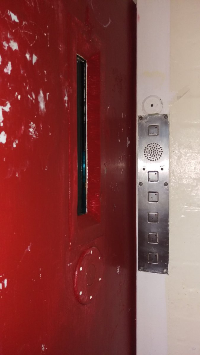 jamlam33's tweet photo. Here's the #RegKray cell in Blundeston #Prison very basic not even a toilet he had to press a button & wait #krays https://t.co/R2c9iUrqI7