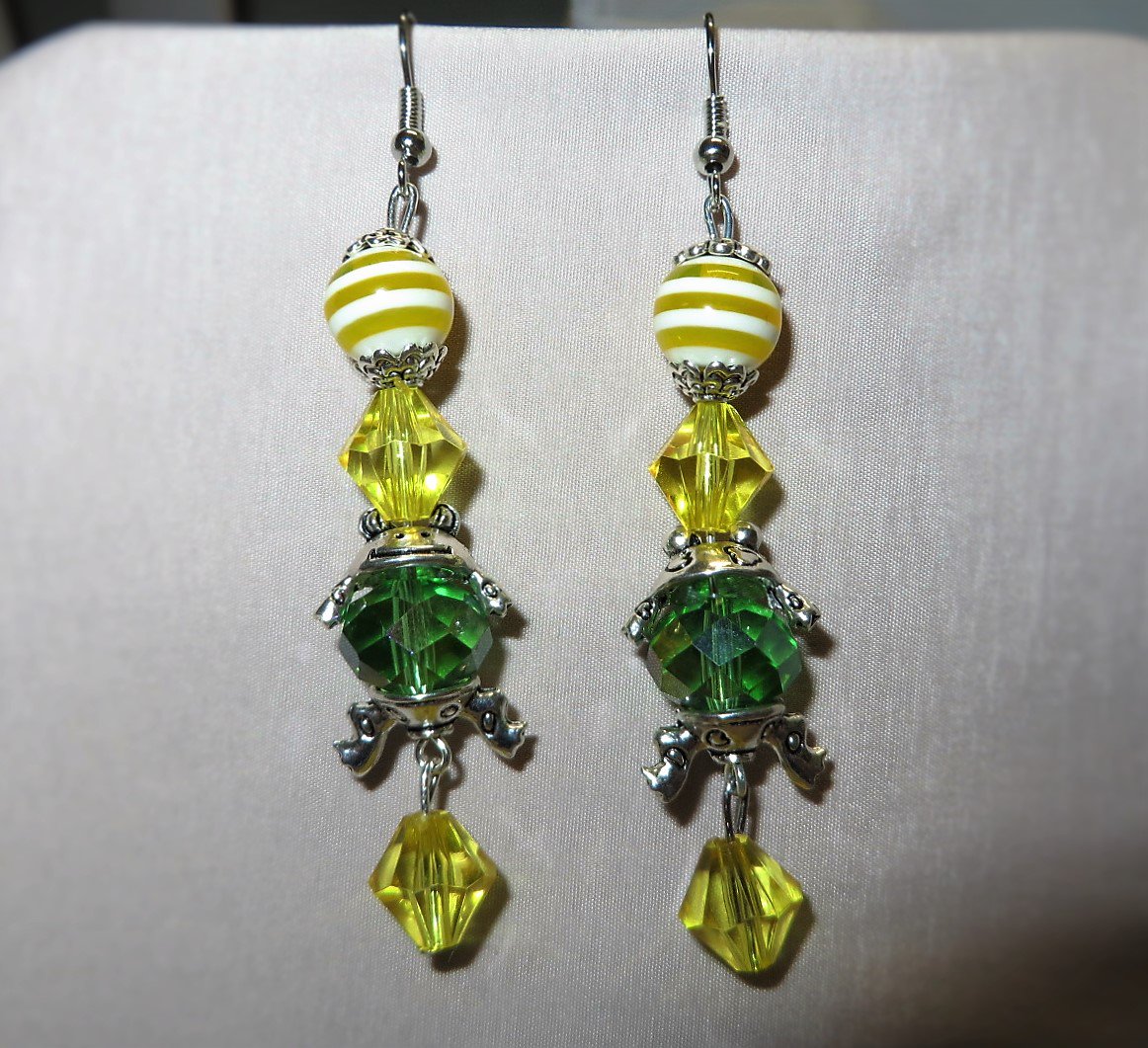JewelryDesignDe's tweet photo. @JewelryDesignDe Different version, beads are jumbled. https://t.co/nH2mZVzBSj