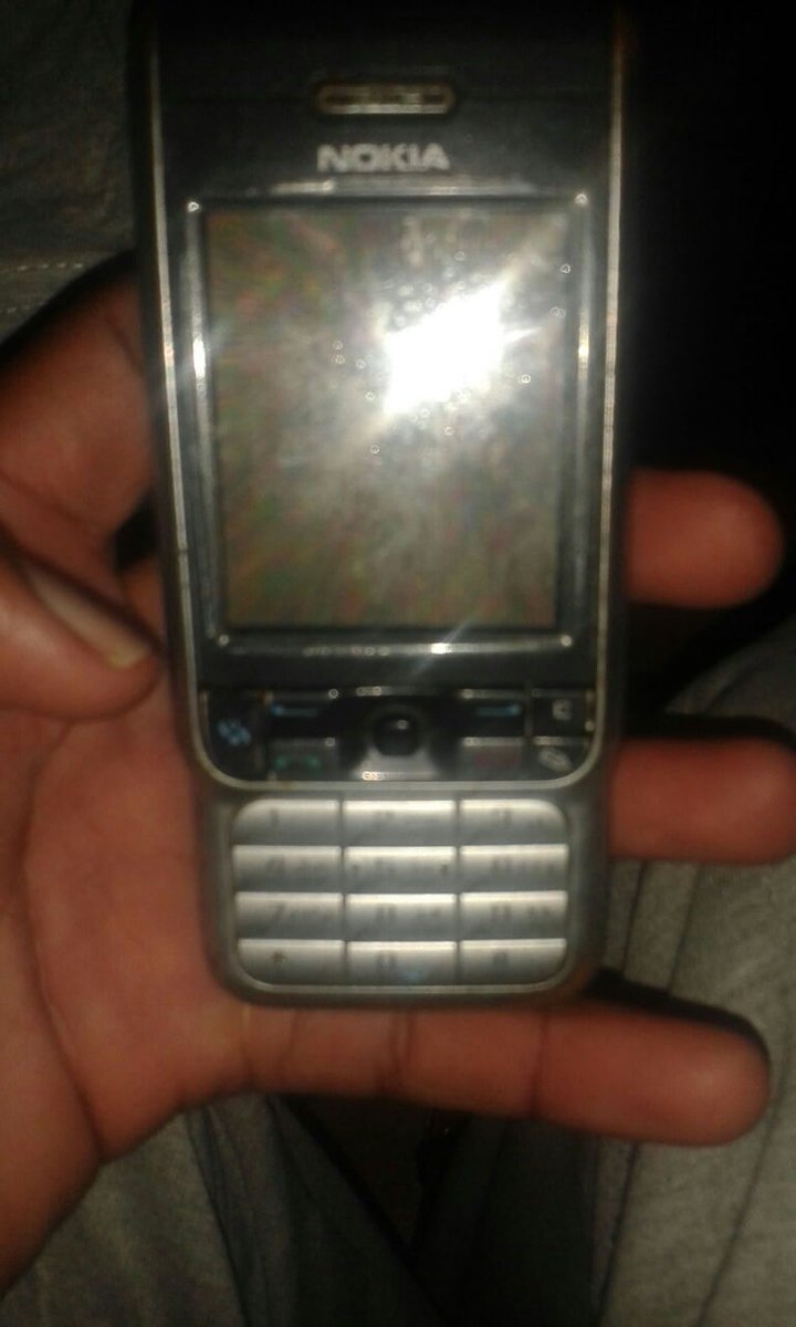 Tlou96's tweet photo. @TRACEmobileSA -----> @Shakaneng #TRACEMobile #UpgradeAFriend https://t.co/3yH4unMIWv