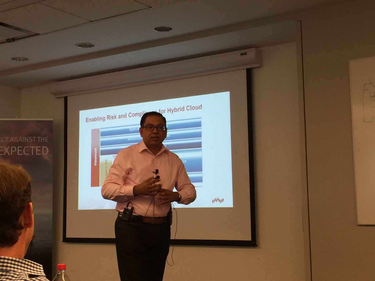 Innovate2Lead's tweet image. #Viewtrust session from founder @Kausvt during our @virtustream bootcamp.. #SingleView #Risk&amp;amp;Compliance