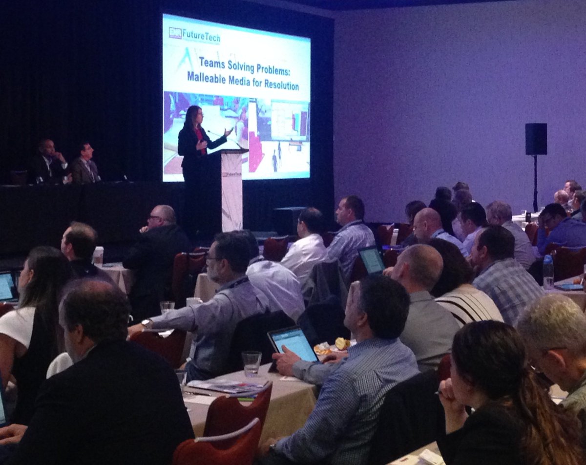 builtworlds's tweet image. Carrie Dossick from @UW on &apos;The Smarter Jobsite&apos; w/ @KhanRicardo, of @MAMortensonCo &amp;amp; others @ #ENRFuturetech