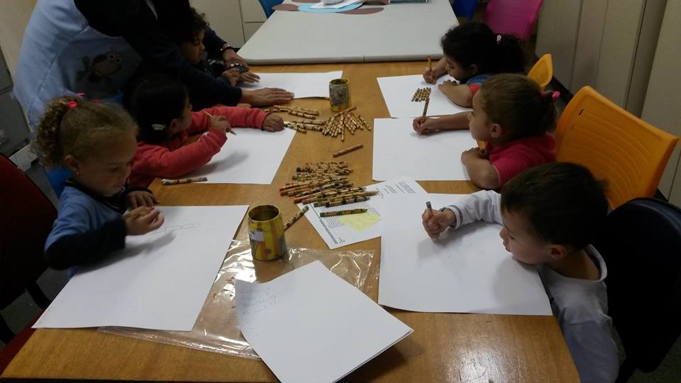 GestaoG's tweet photo. Our students from kindergarten drawing their dreams #TweetaDream #SantoAndre #Brazil https://t.co/sIHfUA6Z3k https://t.co/g2bxwhRLoj