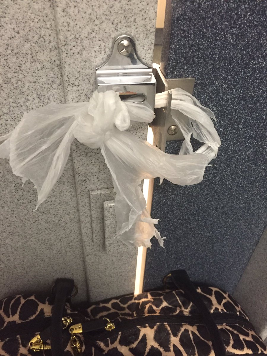 DIONIQUE_DESIGN's tweet photo. Lived in chi never used @fly2ohare never will again harassed by @TSA &amp; this was the bathroom lock https://t.co/UQNz0nro7f