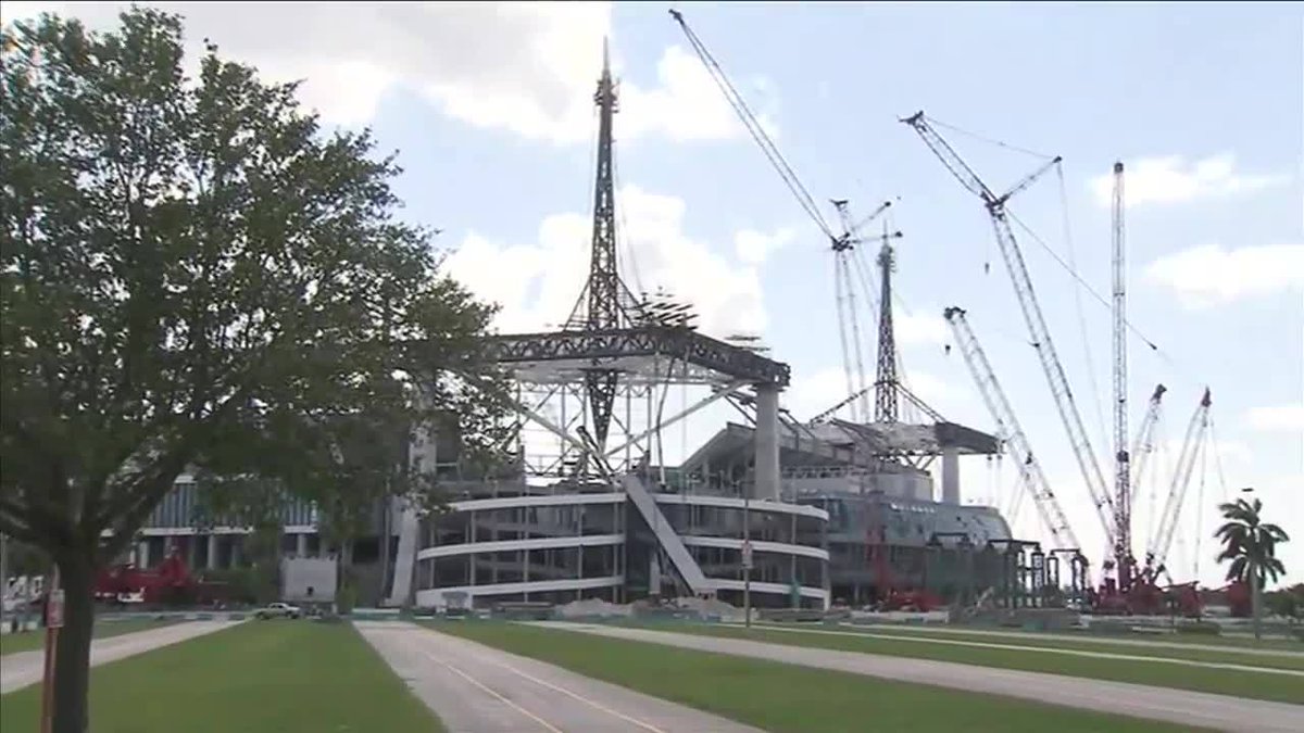 #BREAKING Stadium construction delays force @MiamiDolphins to move preseason game to Orlando bit.ly/1Wx6569?utm_me… https://t.co/7GaqcBVzTS