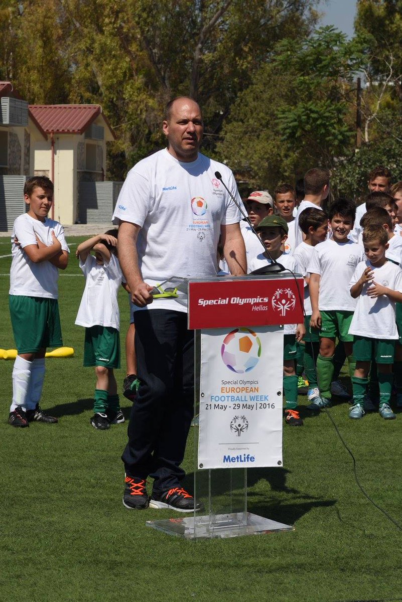 SOHellas's tweet photo. #SOHellas #SOEFW16 #MetLife #MetLifeCSW #PlayUnified #YoungAthletes #Football https://t.co/upiMXs6GVc
