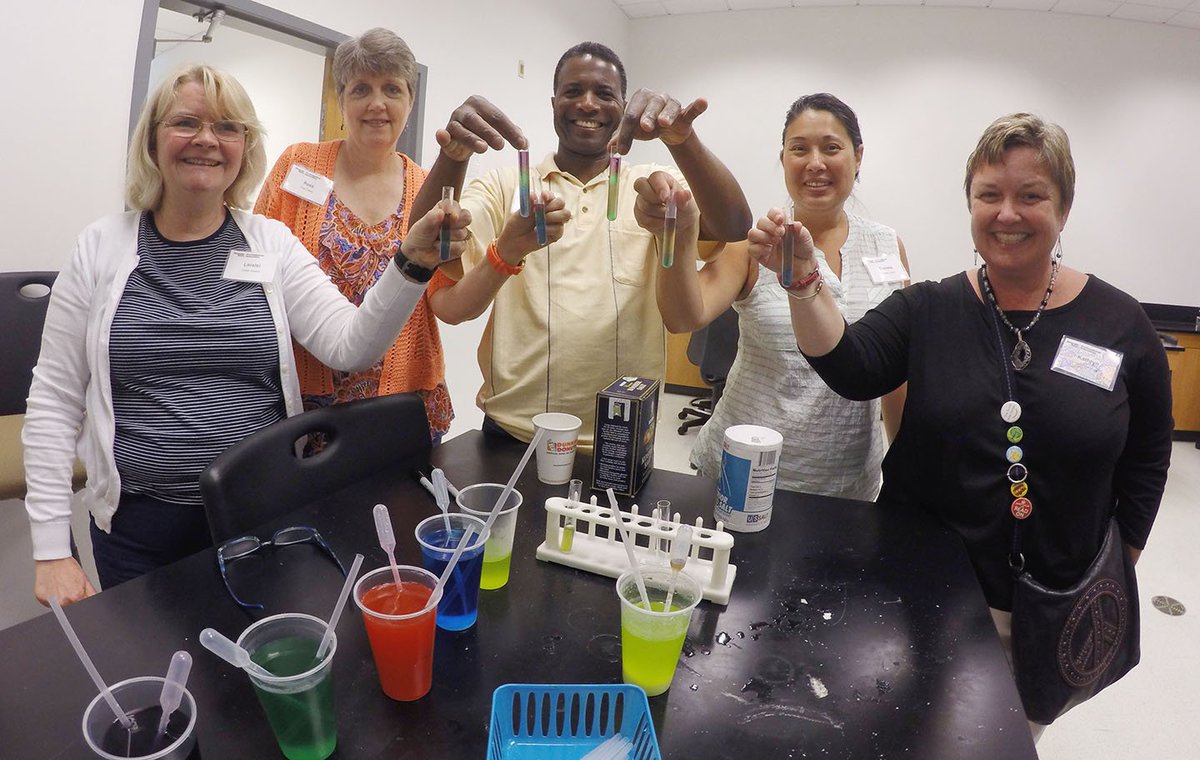 SavannahCorps's tweet photo. Teachers show their true colors during a saltwater density activity today #CSSGeorgia Teacher's Institute. https://t.co/IcTEOQv3iS