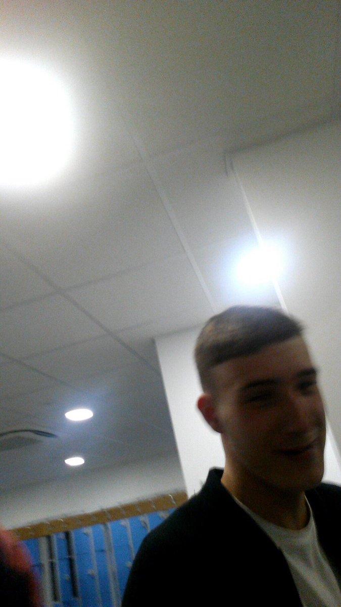 shitbarnets's tweet photo. Rumour is this lads made it on again #shitbarnets https://t.co/zZA5J0TDKZ