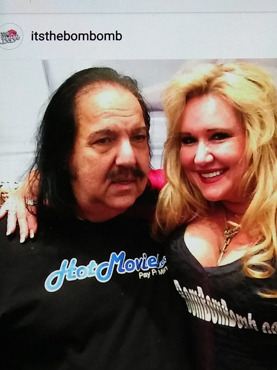 itstheBomBomb's tweet photo. @RealRonJeremy @AEexpo https://t.co/aWFCxackmM