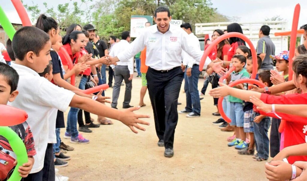 _EmilioCardenas's tweet photo. Con #ElEquipoGanador se promoverá el empleo y proyectos productivos. ¡Únete! @QuirinoOC @ChuyValdesP https://t.co/4Q7m4WxJPB