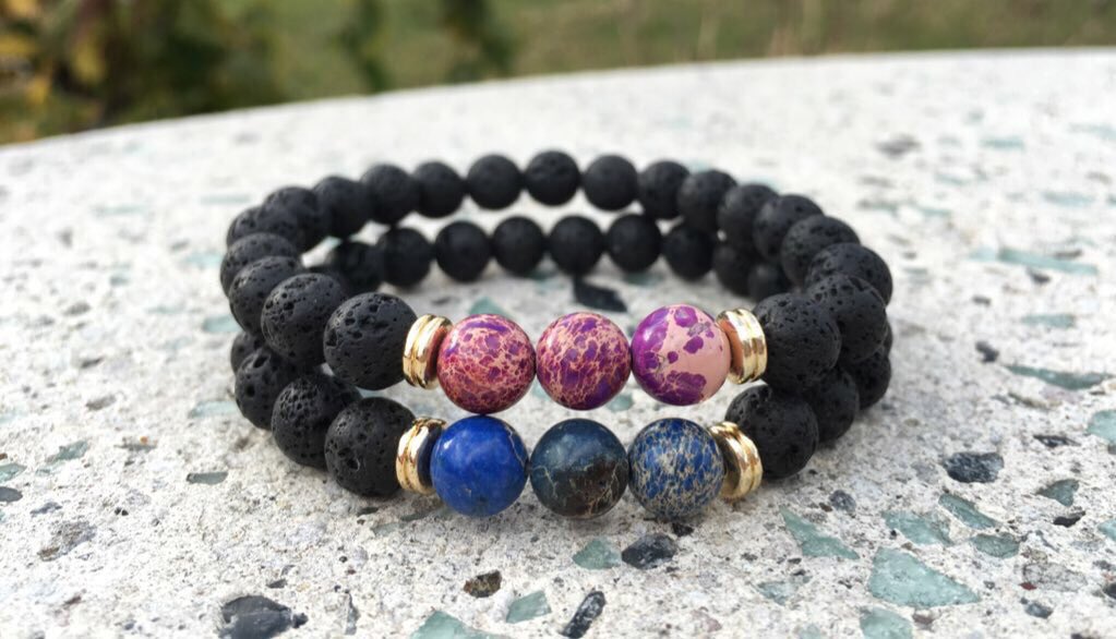 BuyAllDips's tweet image. “You Complete Me” bracelets are on sale now!♥️

LIKE if you want! 

Shop AlphaAccessories.Co