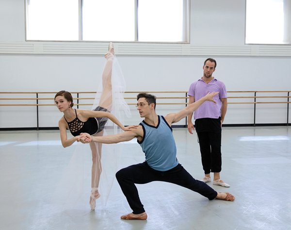 Dance_Magazine's tweet photo. Lauren Lovette + 4 more pros talk their biggest technical hurdles in June issue: https://t.co/BHR8aSHL0Y PC P Kolnik https://t.co/mwgaMX73q5