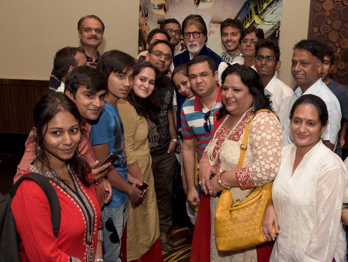 SrBachchan tweet picture