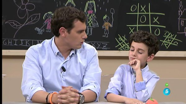 Vota_Ciudadanos's tweet photo. El #miniAlbert ha terminado convencido por @Albert_Rivera
#RiveraQuiereGobernar https://t.co/4CmpkjOsTl