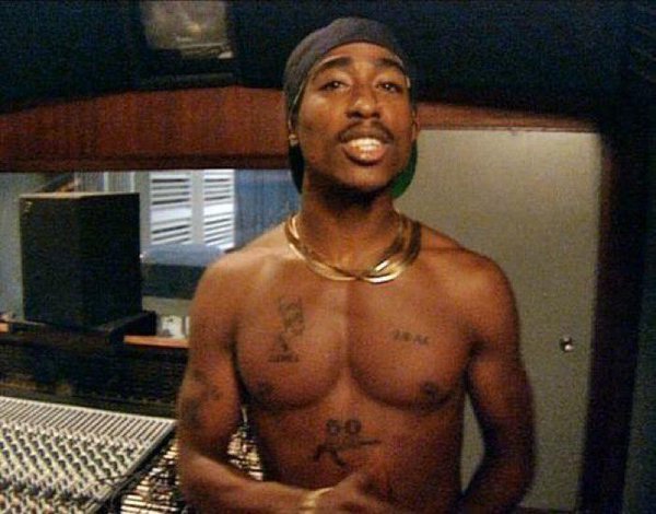 Hot100Unsigned's tweet photo. Tupac recorded 'Ambitionz Az A Ridah' 2 hours after being released from prison https://t.co/Es7dtwOGHS