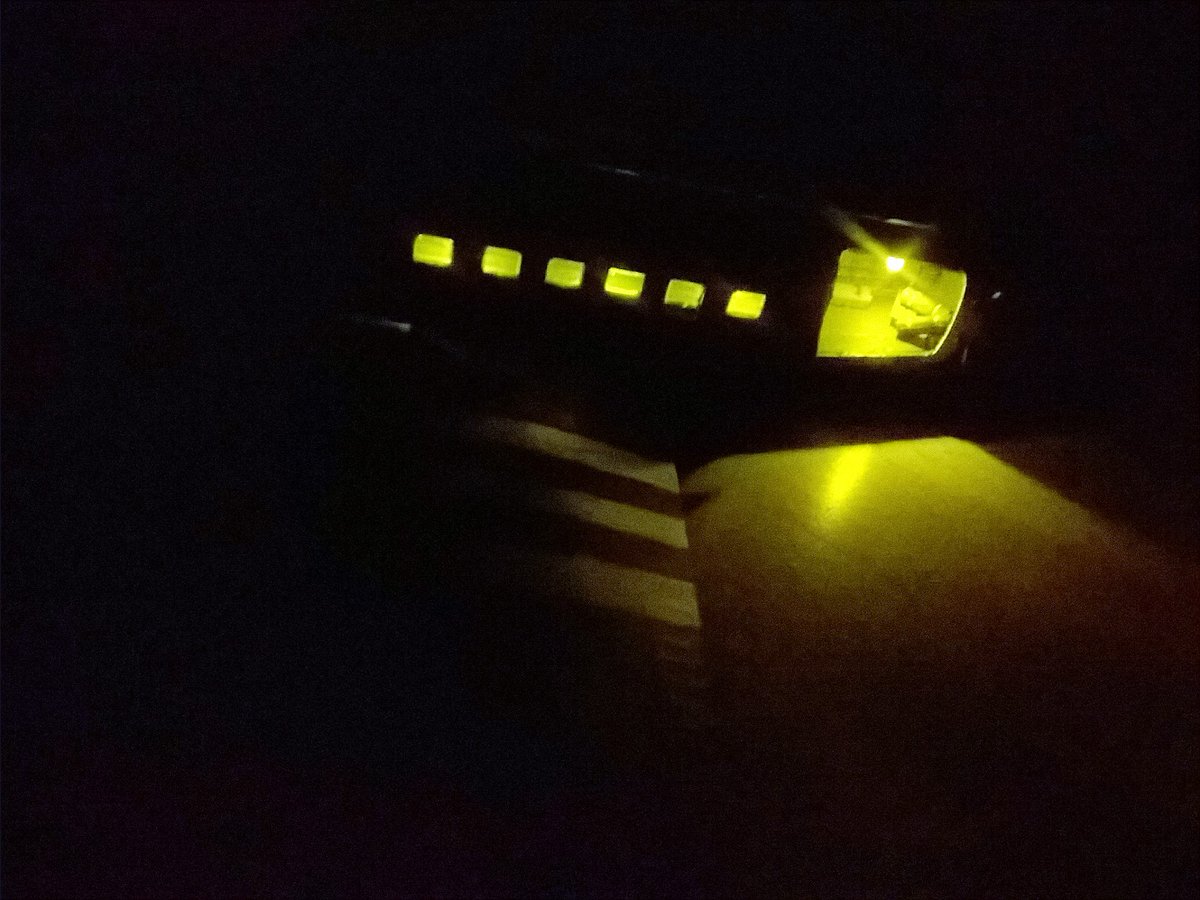 Ww2Models's tweet image. I also installed a small light in the C47 "Skytrain" to add some detail