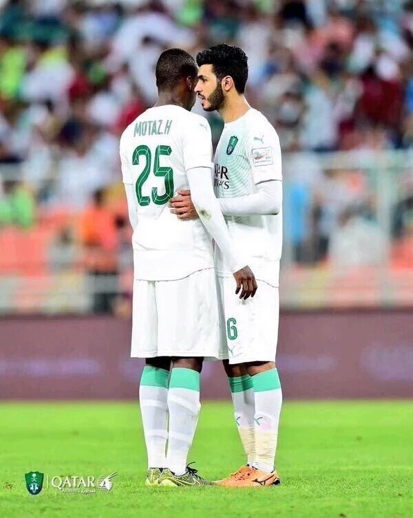 #الاهلي#الأهلي💚
مانبي أهلاوي متابعينه اقل من 5000  اي ملكي اوملكية يعمل رتويوت للتغريدة ضيفوه،💚
التزم لتستفيد💚