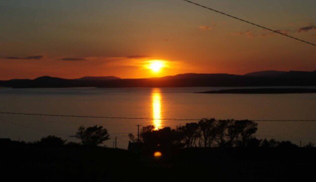 Sunset over Roaring Water Bay. Sent to us by Siobhán on #CapeClear