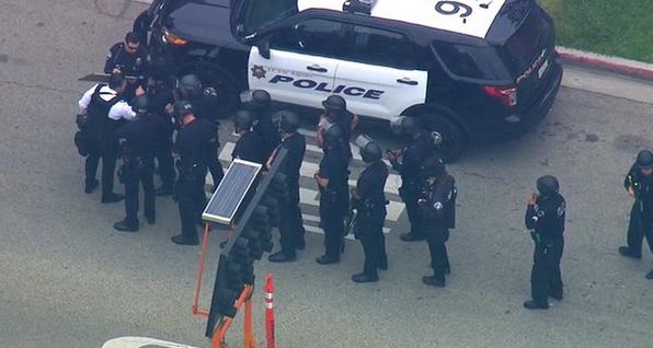 evilDOTnews's tweet photo. UCLA Shooting: 'Gun-Free' Zone leaves students defenseless: https://t.co/PtA0UgcXk1 #UCLA #GunFreeZones #Shooting https://t.co/Gvg11ACg82