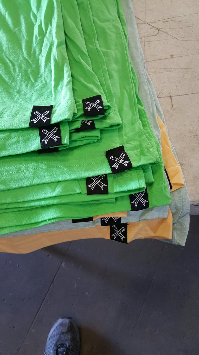 solidsrq's tweet photo. @clotheslinecreative Summer logo tees dropping tomorrow in store! https://t.co/eaT0wGTiG6