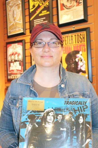 OrilliaPacket's tweet image. Orillia woman creates petition to have CBC air Tragically Hip’s final concert: bit.ly/1Ze8Irq