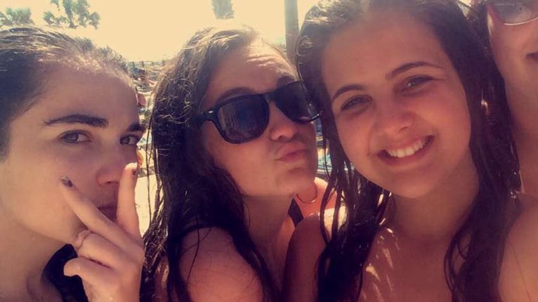 toriblache's tweet photo. Because it's summer &amp; I'm really missing the beach &amp; these people🌞&amp; #twitterlessnat https://t.co/AacQcciE6M