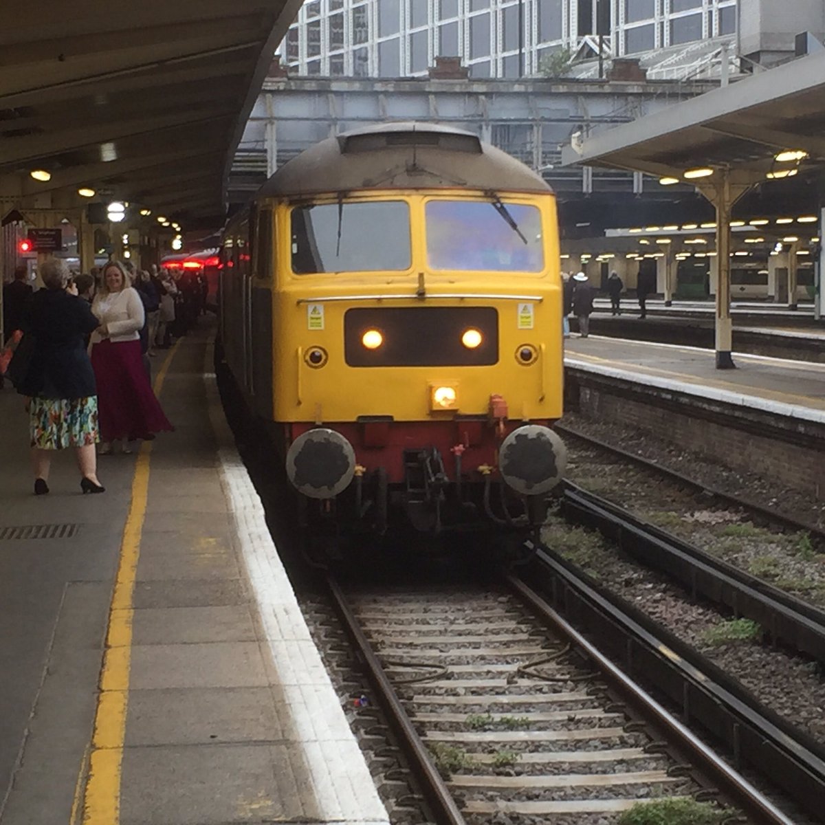 hmark9413's tweet photo. @On_Train enjoyed dinner on the @Steam_Dreams  #surreyhills but as excited to have #countyofessex #class47 https://t.co/IpNbticl5O