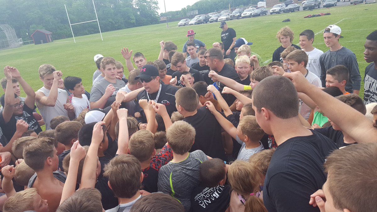 NWCoachT's tweet image. Another great day @NWHS_Football Youth Camp...#RespectThePast #RepresentTheFuture #BlackCrunch