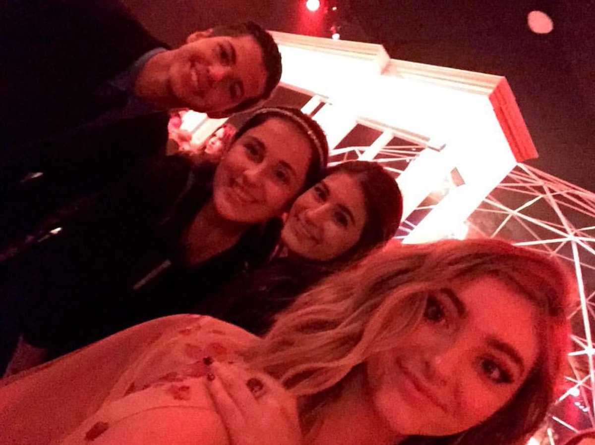 grantegibbs's tweet photo. Happy Sweet 16 to @WillowShields!!! 🎉🎉🎉🎊🎊🎈🎈🎂🎂#primroseeverdeen https://t.co/SD2Q4vG5A8