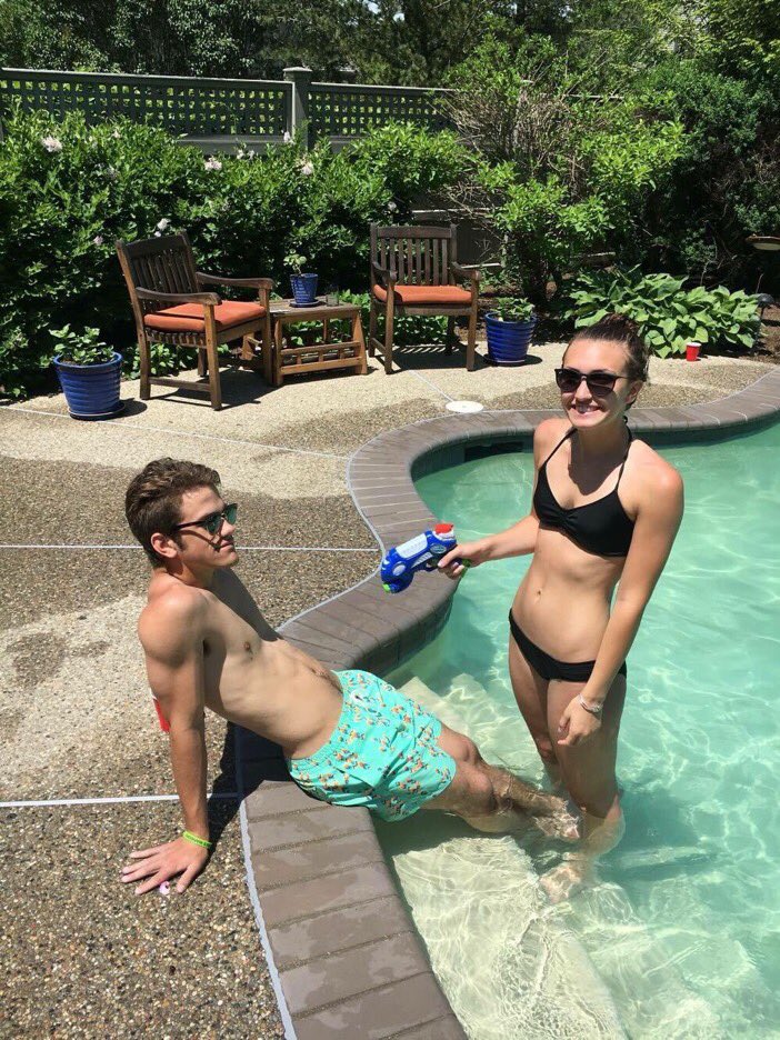 HHSelimination's tweet photo. ELIMINATED: Brady Wells https://t.co/uZAfRAT3vi