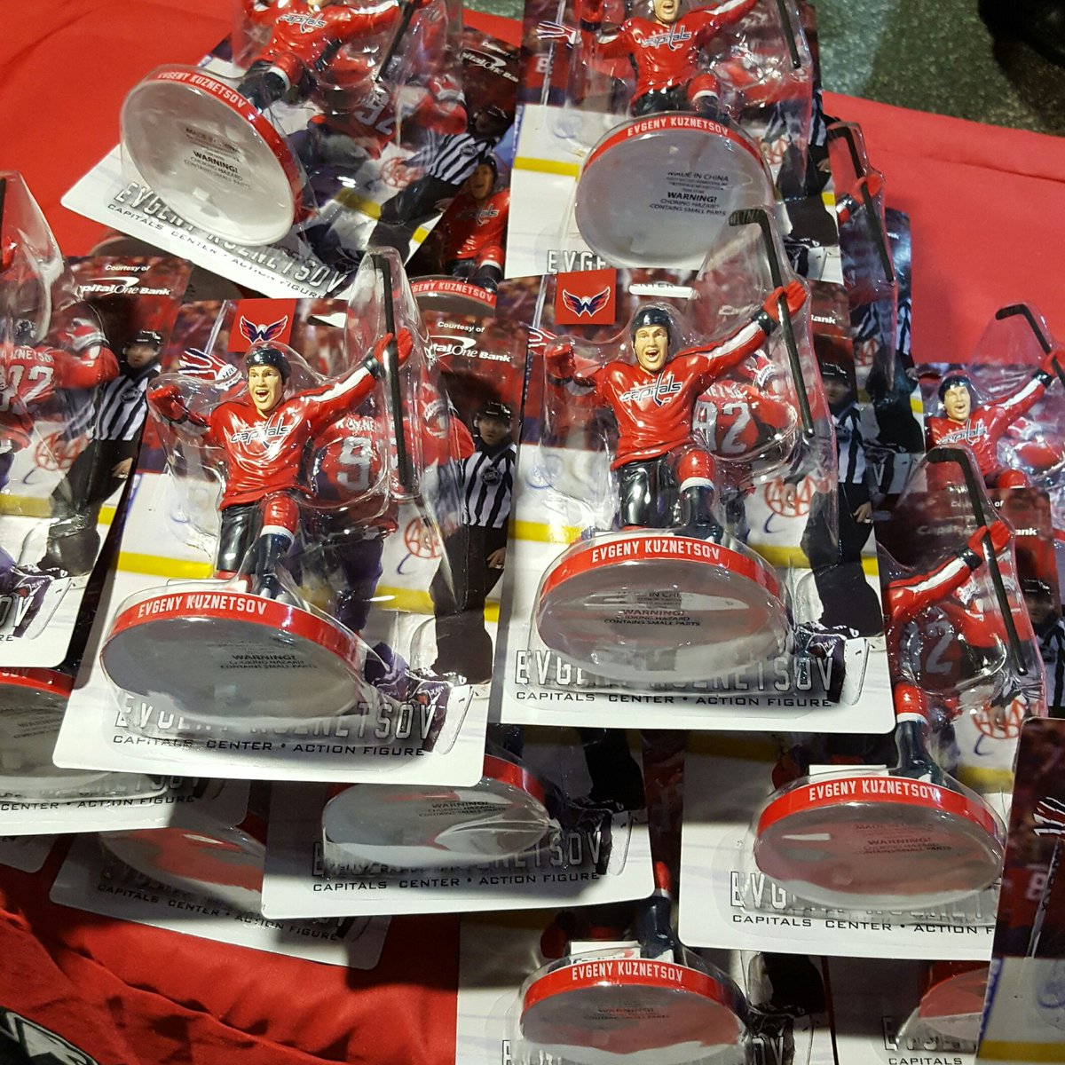 Capitals's tweet photo. At @TheHersheyBears game? Check out the #CapsKids Club table for cool gear! #CapsCare https://t.co/CGPJZQFp78