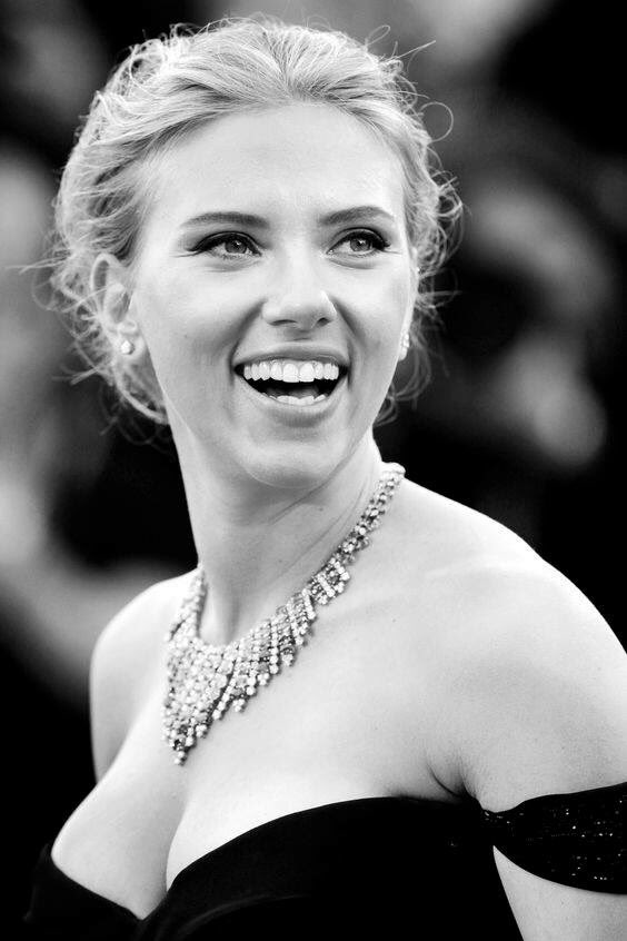 infinityem's tweet photo. My #TeenChoice vote for #ChoiceSciFiMovieActress is #ScarlettJohansson 🙌🏾👑🌹 @TeenChoiceFOX https://t.co/CnWgyjuE6m