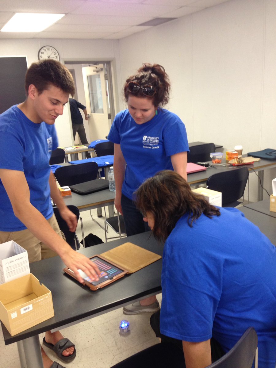 OT_summercamps's tweet photo. Learning from returning counsellors #steam #lego #design #uoit #beduoit registration open https://t.co/DJZoDOqzSG https://t.co/Z7niuHENpp