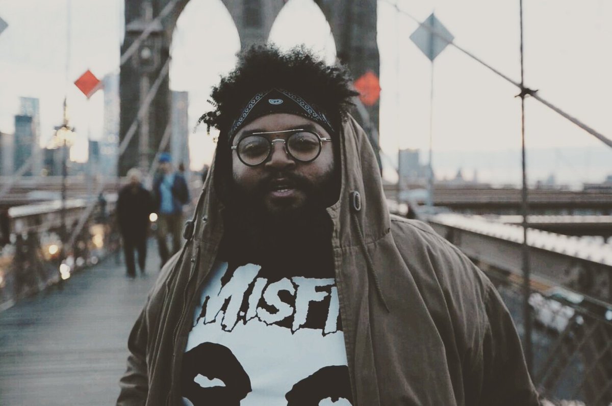 DaveZombi3's tweet photo. On a really big bridge in brooklyn. https://t.co/vfA1H8Dk88