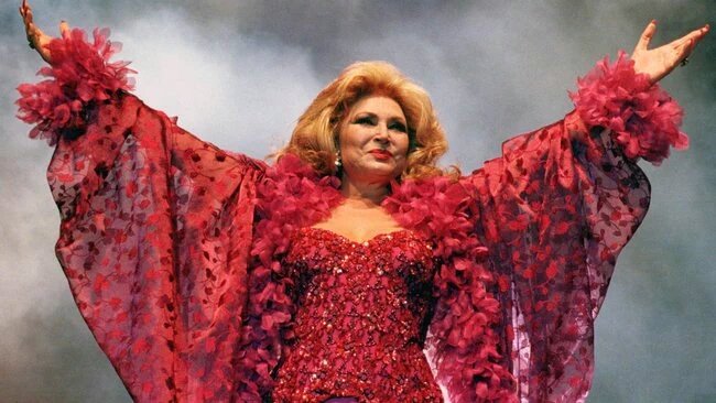 BeticoFerrera's tweet photo. 10 años sin ella... #lavozdelmilenio #LaMasGrande #RJsiempre https://t.co/XSh0BZv3UA