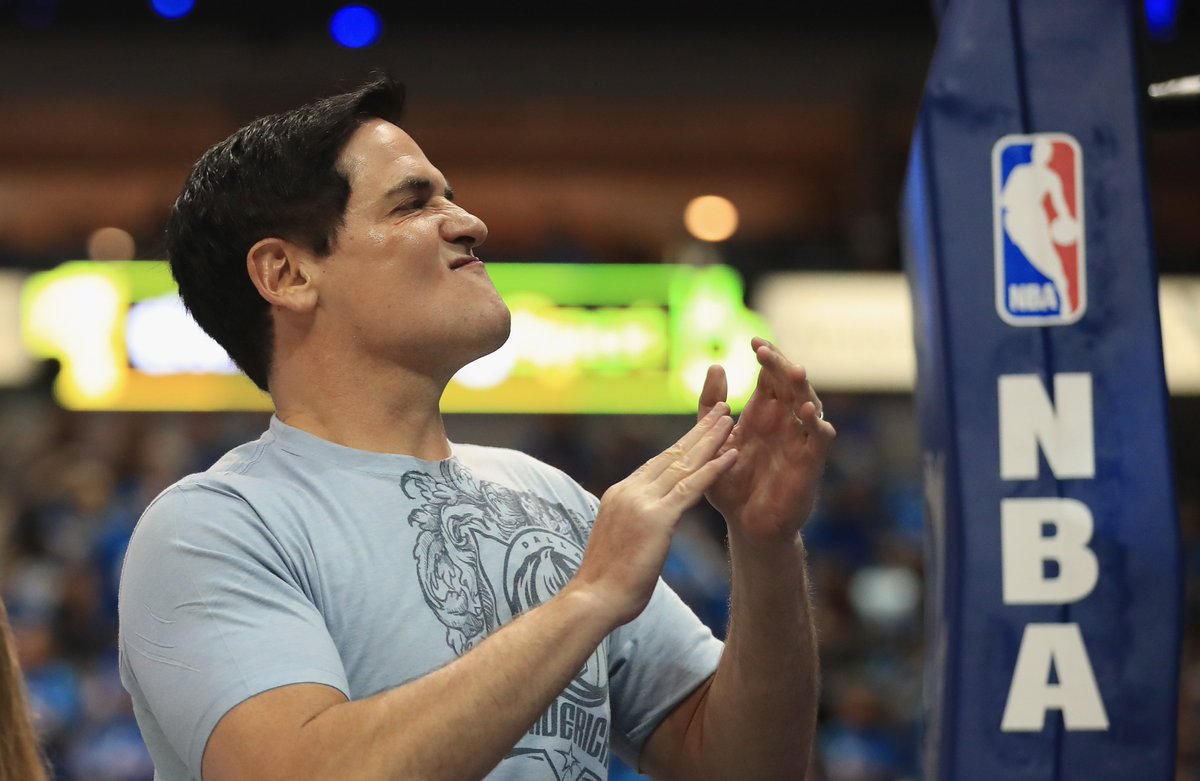 Mark Cuban Questions Whether Trump Is Actually A Billionaire buzzfeed.com/andrewkaczynsk…