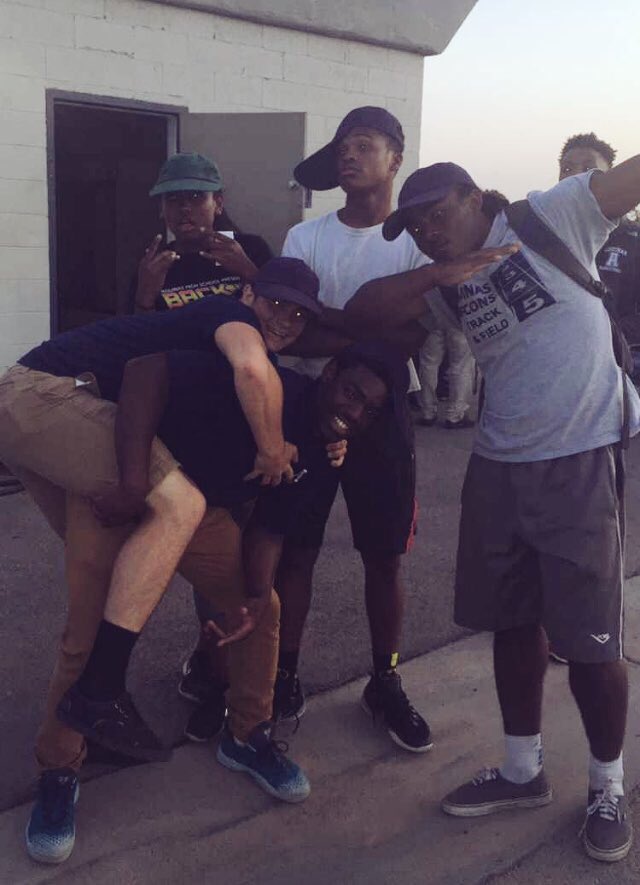 3Felder's tweet image. We mess around at practice but we nice at track😂😂 #TrackPractice😖😖😂 @mahalynn00 @ryan_wellock_8 @Thareal_6