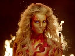 mr_toader's tweet photo. “@RebeccaRomijn: Say that 3 times fast: 'Sizzling Season 3 of Skin Wars.' #SkinWars https://t.co/DAfs0mCXMh”