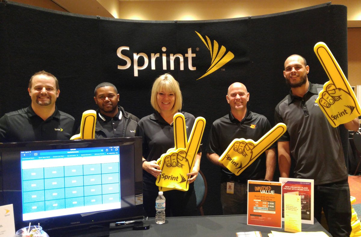 ChadSandusky's tweet image. Day 1 of the Best Buy Spring training was a success! Looking forward to tomorrow! @quyent