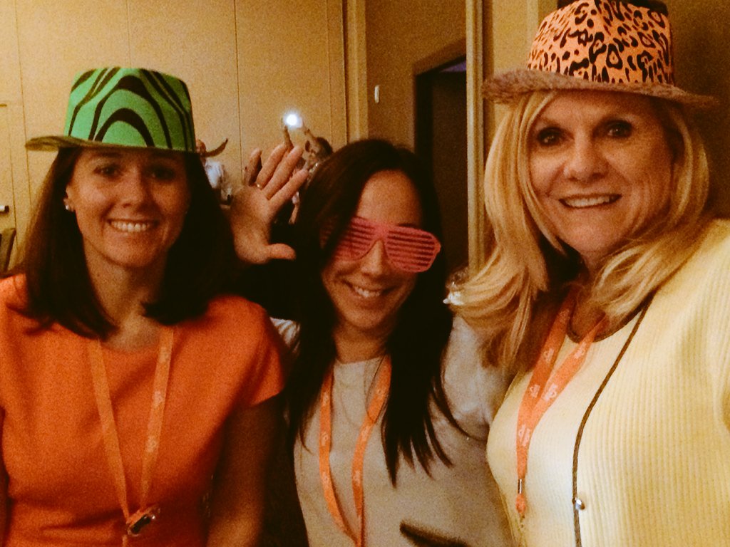 MichelleWithro3's tweet photo. How adorable are these three?Are they strategizing....,or planning mischief?you decide! https://t.co/oJ9OT70mRD