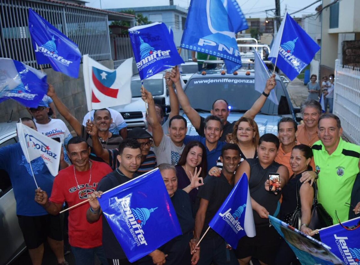 Jenniffer's tweet photo. Trastalleres gracias por recibirnos con gran entusiasmo #JuntosPodemos
@NunoLopez2016 @LeoDiaz2016 https://t.co/q2QUt88pZo